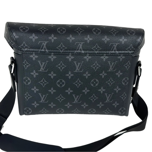 Louis Vuitton Men’s Messenger Voyage Pm Shoulder Bag Monogram Eclipse Black Gray - Picture 7 of 9